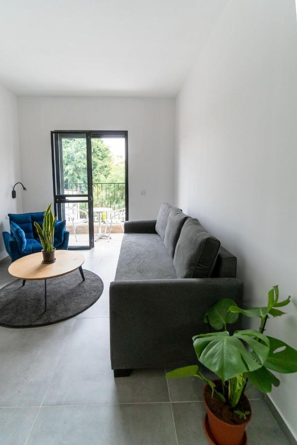 Nahal Oz 33 Aparthotel Bat Yam Exterior foto