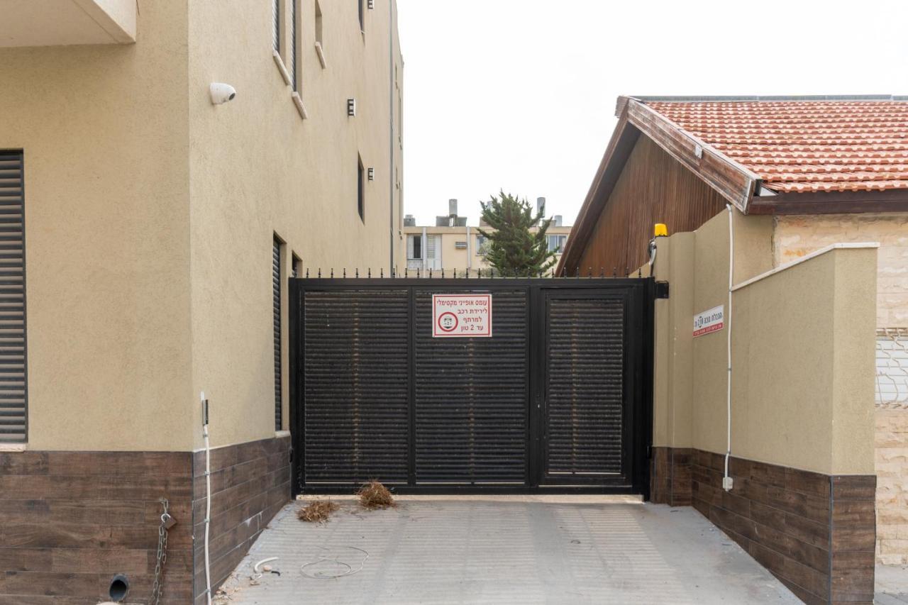 Nahal Oz 33 Aparthotel Bat Yam Exterior foto