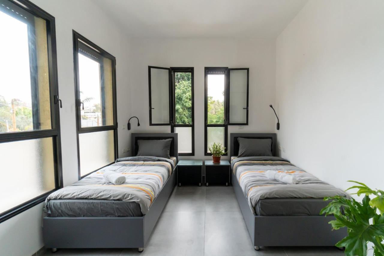 Nahal Oz 33 Aparthotel Bat Yam Exterior foto