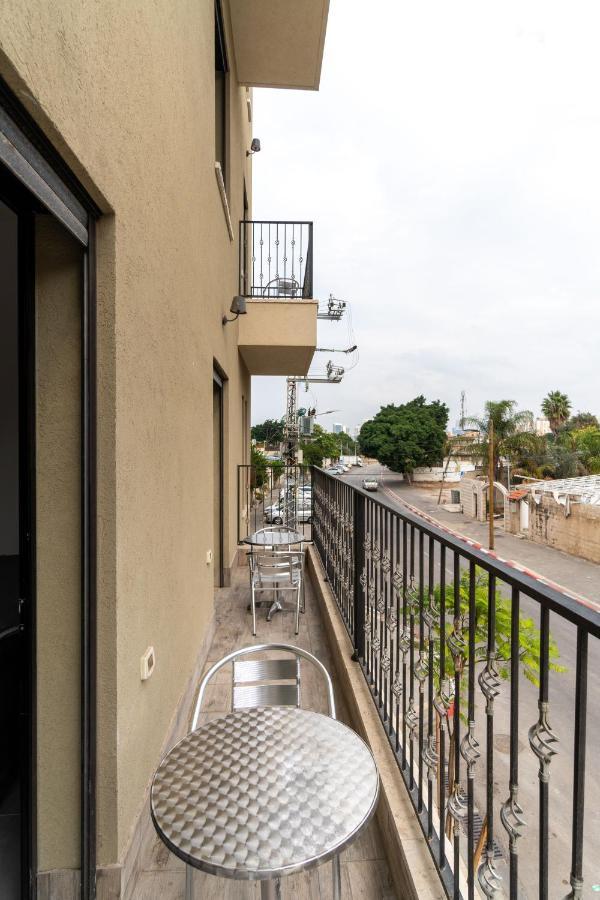 Nahal Oz 33 Aparthotel Bat Yam Exterior foto