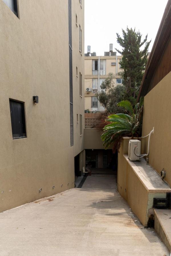Nahal Oz 33 Aparthotel Bat Yam Exterior foto